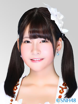 ファイル:2015年SNH48プロフィール 谢妮 3.jpg