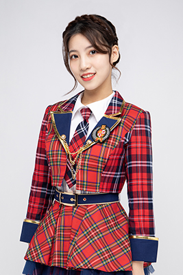 ファイル:2021年AKB48 Team SHプロフィール 施可妍 2.jpg