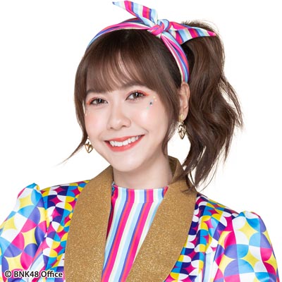 ファイル:2019年BNK48プロフィール Kanteera Wadcharathadsanakul 1.jpg