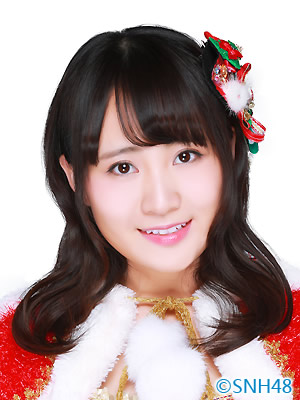 ファイル:2015年SNH48プロフィール 曾艾佳 2.jpg