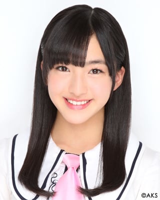 ファイル:2013年HKT48プロフィール 田島芽瑠.jpg