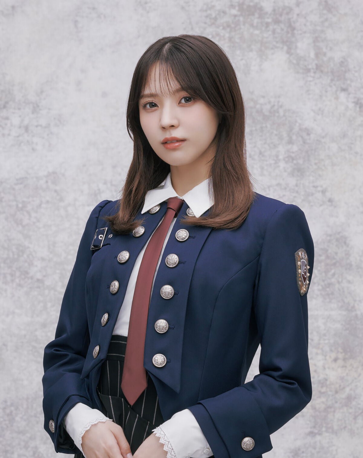 小林 由依