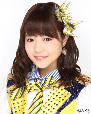 ファイル:2015年HKT48プロフィール 穴井千尋.jpg