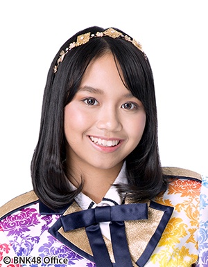 ファイル:2017年BNK48プロフィール Rinrada Inthaisong 3.jpg