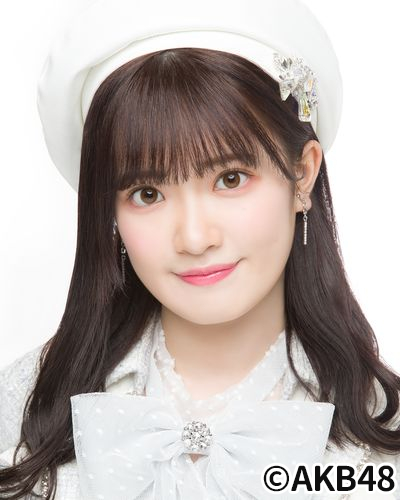 ファイル:2022年AKB48プロフィール 武藤小麟.jpg