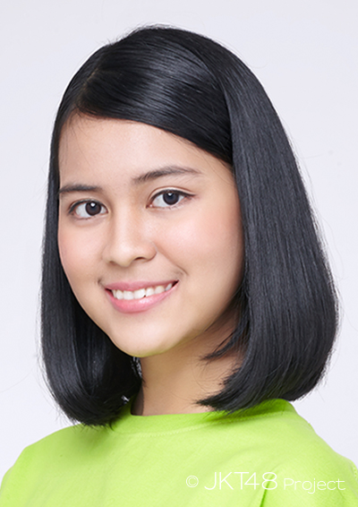 ファイル:2018年JKT48プロフィール Viona Fadrin.jpg