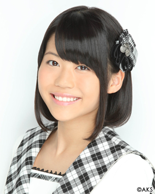 ファイル:2012年HKT48プロフィール 伊藤来笑.jpg