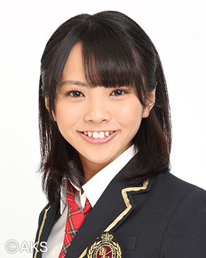 ファイル:2014年NMB48プロフィール 磯佳奈江.jpg