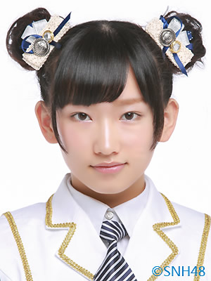 ファイル:2014年SNH48プロフィール 徐言雨.jpg