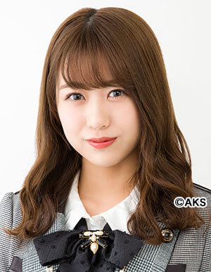 ファイル:2019年AKB48プロフィール 篠崎彩奈.jpg