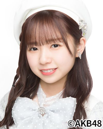 ファイル:2022年AKB48プロフィール 石綿星南.jpg