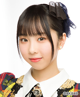 ファイル:2020年AKB48プロフィール 岡田梨奈.jpg
