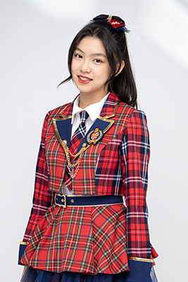 ファイル:2021年AKB48 Team SHプロフィール 王暄雅 2.jpg