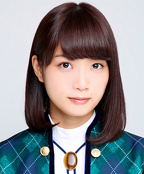 ファイル:2014年乃木坂46プロフィール 深川麻衣 3.jpg