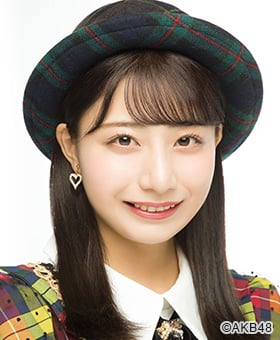 ファイル:2020年AKB48プロフィール 鈴木優香.jpg