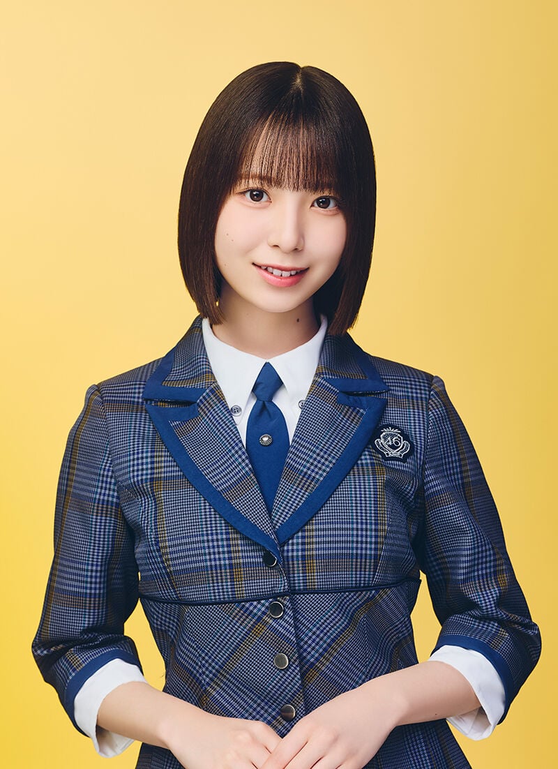 日向坂46 渡辺莉奈　りなし　タペストリー 日向坂46】渡辺莉奈『B.L.T. graduation2024中学卒業』表紙に
