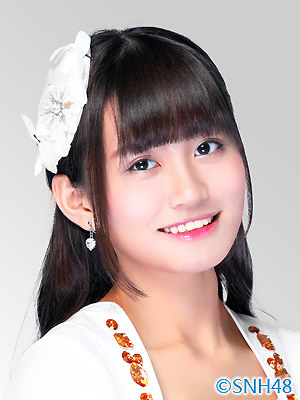 ファイル:2015年SNH48プロフィール 张昕 3.jpg