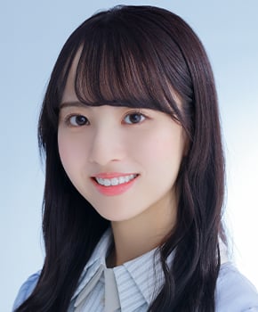 ファイル:2021年乃木坂46プロフィール 佐藤楓 2.jpg