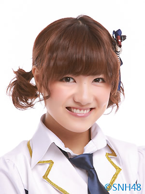 ファイル:2014年SNH48プロフィール 宫泽佐江.jpg