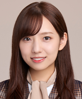 ファイル:2021年乃木坂46プロフィール 新内眞衣 4.jpg