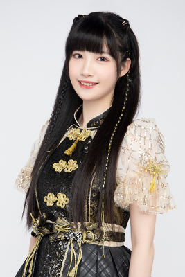 ファイル:2021年AKB48 Team SHプロフィール 邹若男 3.jpg