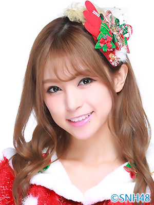 ファイル:2015年SNH48プロフィール 孔肖吟 4.jpg