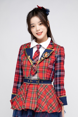 ファイル:2021年AKB48 Team SHプロフィール 谭珺兮 2.jpg