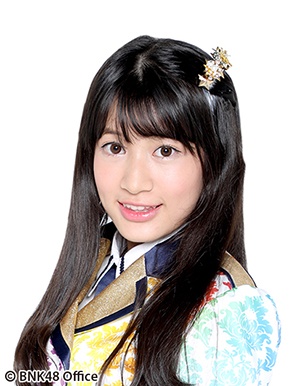 ファイル:2017年BNK48プロフィール Mananya Kaoju 3.jpg