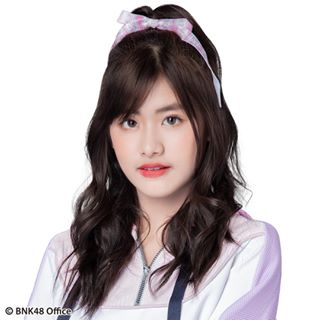 ファイル:2019年BNK48プロフィール Nuttakul Pimtongchaikul.jpg