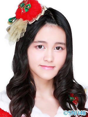 ファイル:2015年SNH48プロフィール 张韵雯 4.jpg