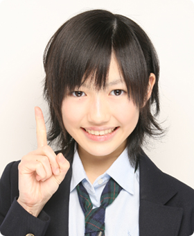 ファイル:2007年AKB48プロフィール 渡辺麻友.jpg