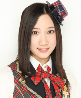 ファイル:2010年AKB48プロフィール 鈴木紫帆里.jpg