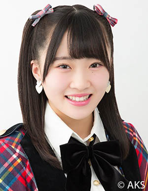 ファイル:2018年AKB48プロフィール 山根涼羽.jpg