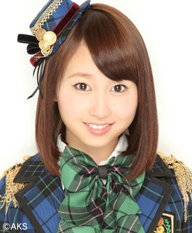 ファイル:2012年AKB48プロフィール 小林香菜.jpg