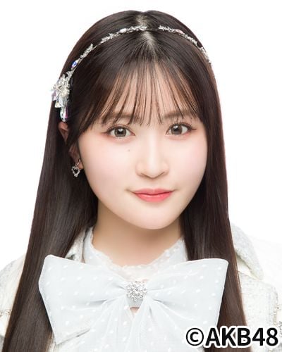 ファイル:2022年AKB48プロフィール 佐藤妃星.jpg