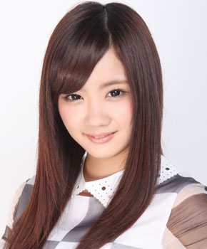ファイル:2012年乃木坂46プロフィール 畠中清羅 2.jpg