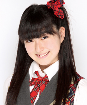 ファイル:2010年AKB48プロフィール 伊豆田莉奈.jpg