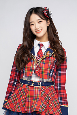 ファイル:2021年AKB48 Team SHプロフィール 胡馨尹 2.jpg