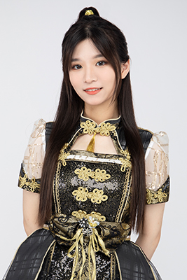 ファイル:2021年AKB48 Team SHプロフィール 李佳慧 3.jpg