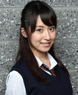 ファイル:2011年乃木坂46プロフィール 衛藤美彩.jpg
