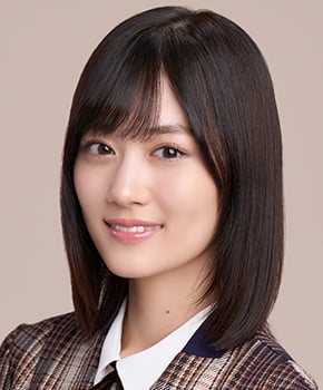 ファイル:2021年乃木坂46プロフィール 山下美月 4.jpg