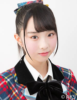 ファイル:2018年AKB48プロフィール 岡田梨奈.jpg