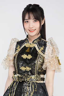 ファイル:2021年AKB48 Team SHプロフィール 张倩霏 3.jpg