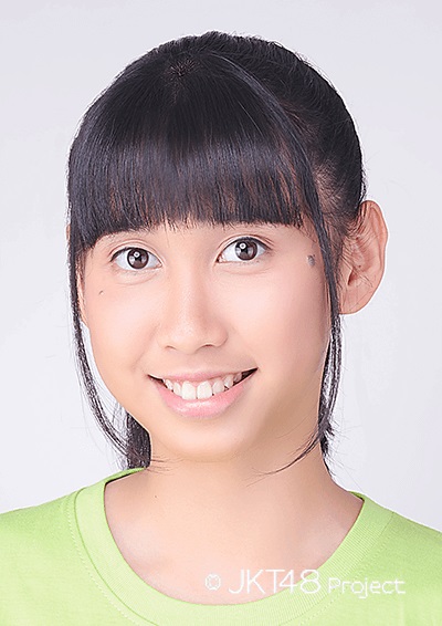 ファイル:2018年JKT48プロフィール Anastasya Narwastu Tety Handuran.jpg