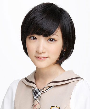 ファイル:2013年乃木坂46プロフィール 生駒里奈 3.jpg