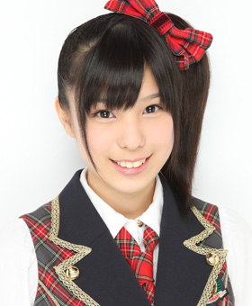 ファイル:2010年AKB48プロフィール 小嶋菜月.jpg