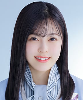 ファイル:2021年乃木坂46プロフィール 柴田柚菜 2.jpg