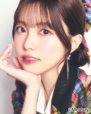 ファイル:2025年HKT48プロフィール 地頭江音々 2.jpg