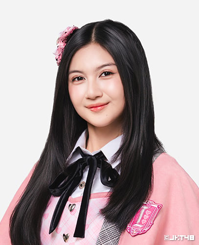 ファイル:2026年JKT48プロフィール Anindya Ramadhani 3.jpg