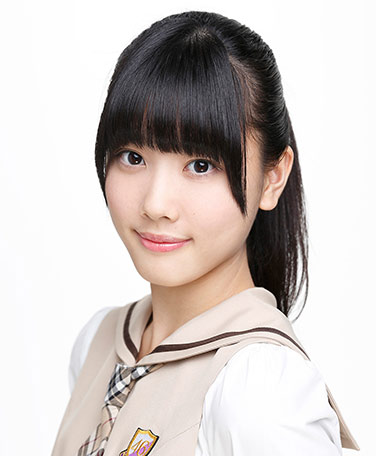 ファイル:2013年乃木坂46プロフィール 伊藤純奈.jpg